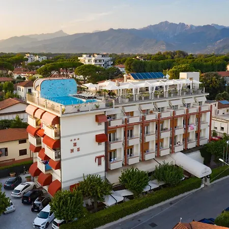 Otel Nuova Sabrina Marina di Pietrasanta