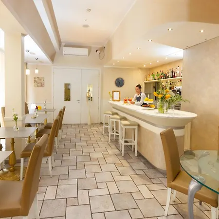 Otel Nuova Sabrina Marina di Pietrasanta