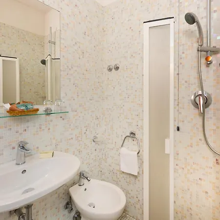 Nuova Sabrina Otel Marina di Pietrasanta