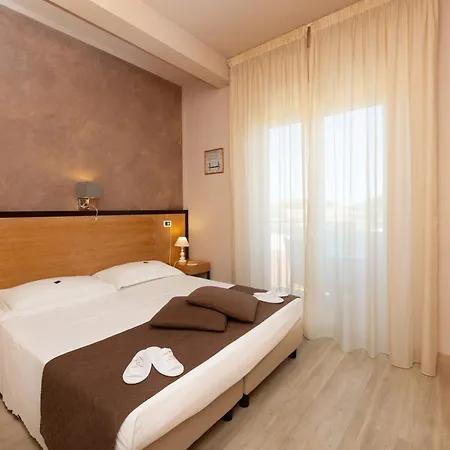 Nuova Sabrina 3* Marina di Pietrasanta