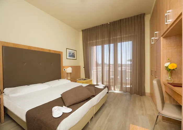 Hotel Nuova Sabrina 3*